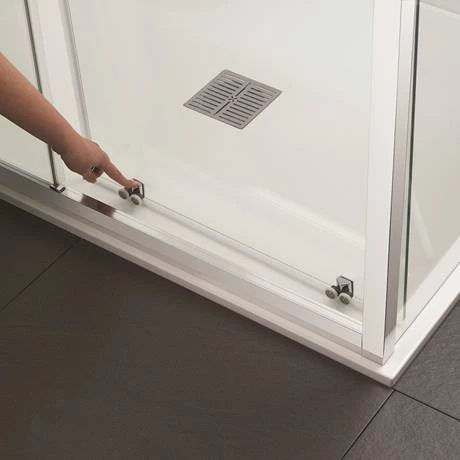 Crosswater 900 x 900mm Clear 6 Quadrant Single Door Shower Enclosure - CAQSSC0900 6 Crosswater 900 x 900mm Clear 6 Quadrant Single Door Shower Enclosure - CAQSSC0900 - Image 4